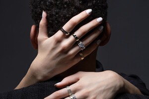 Manu Schmuck tilt bicolor ontwerpen naar een hoger niveau