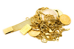 Jackie gaat internationaal met 14 karaat gouden sieraden