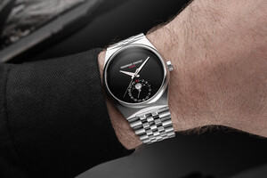 Frederique Constant x Time+Tide Highlife Moonphase Date Manufacture – Onyx Moon
