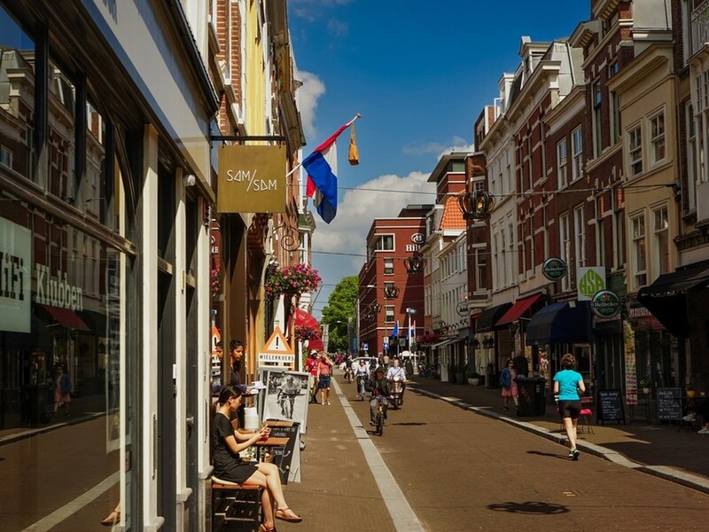 Recordzomer houdt shoppers uit de binnenstad