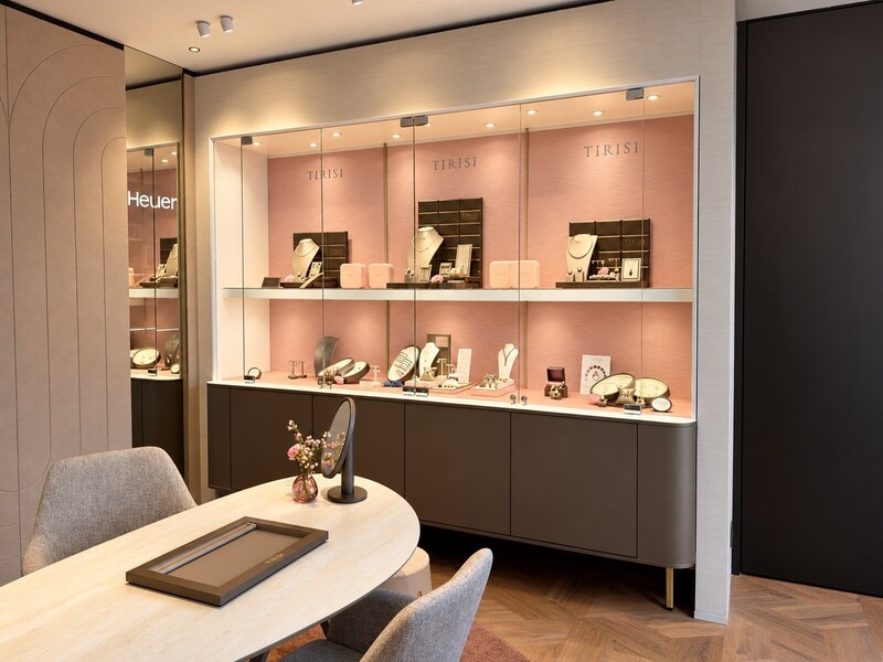 Nieuwe Tirisi-corner geopend bij Juwelier van der Weerd-Janssen in Zeist