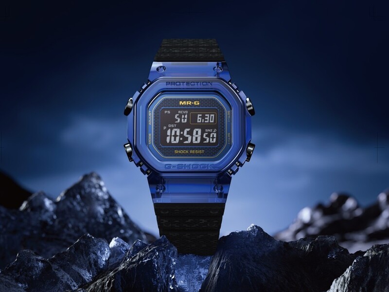 G-SHOCK introduceert de MRG-D5000 van blauw saffierkristal
